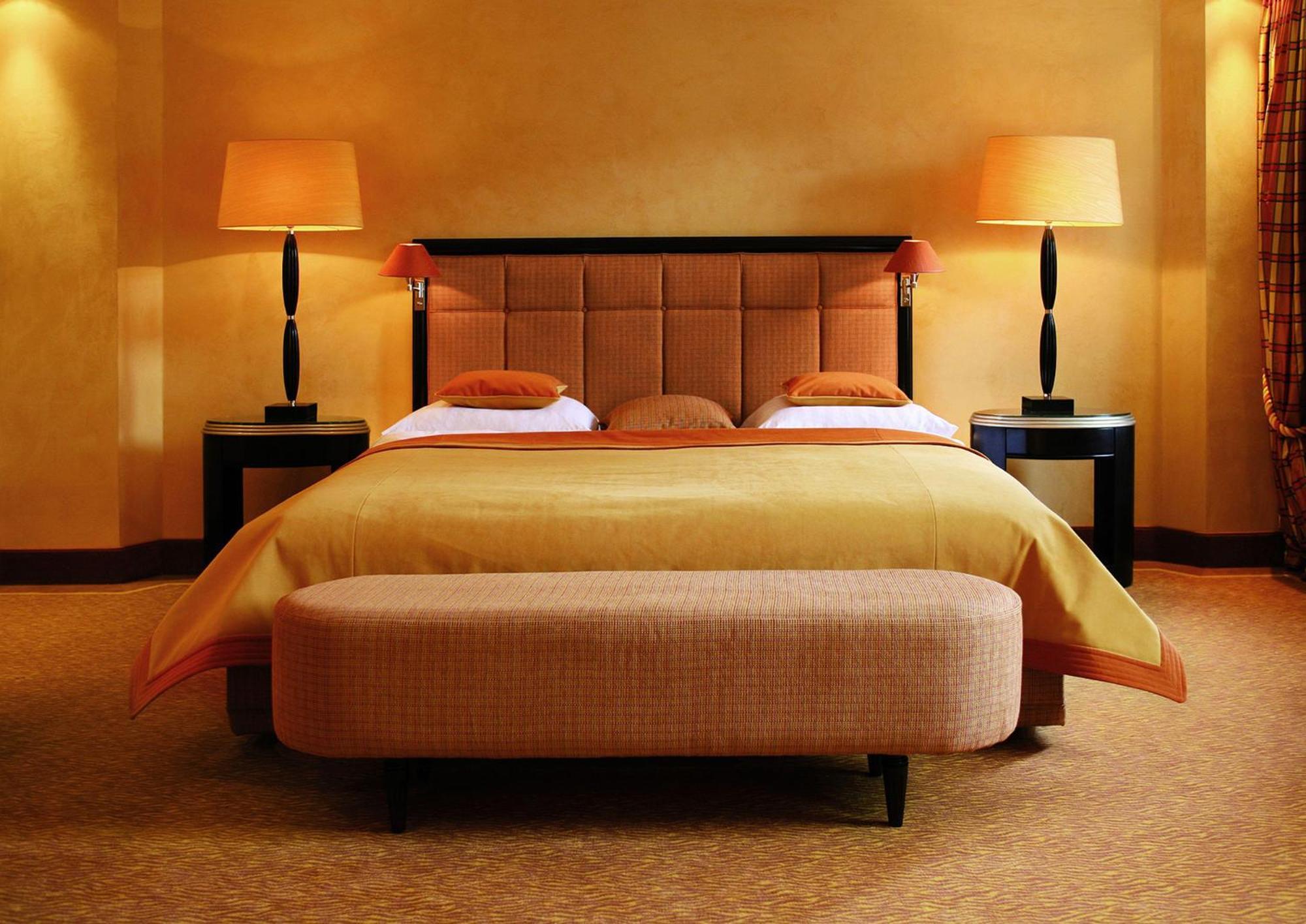 Hotel Bayerischer Hof Munich Room photo A bedroom