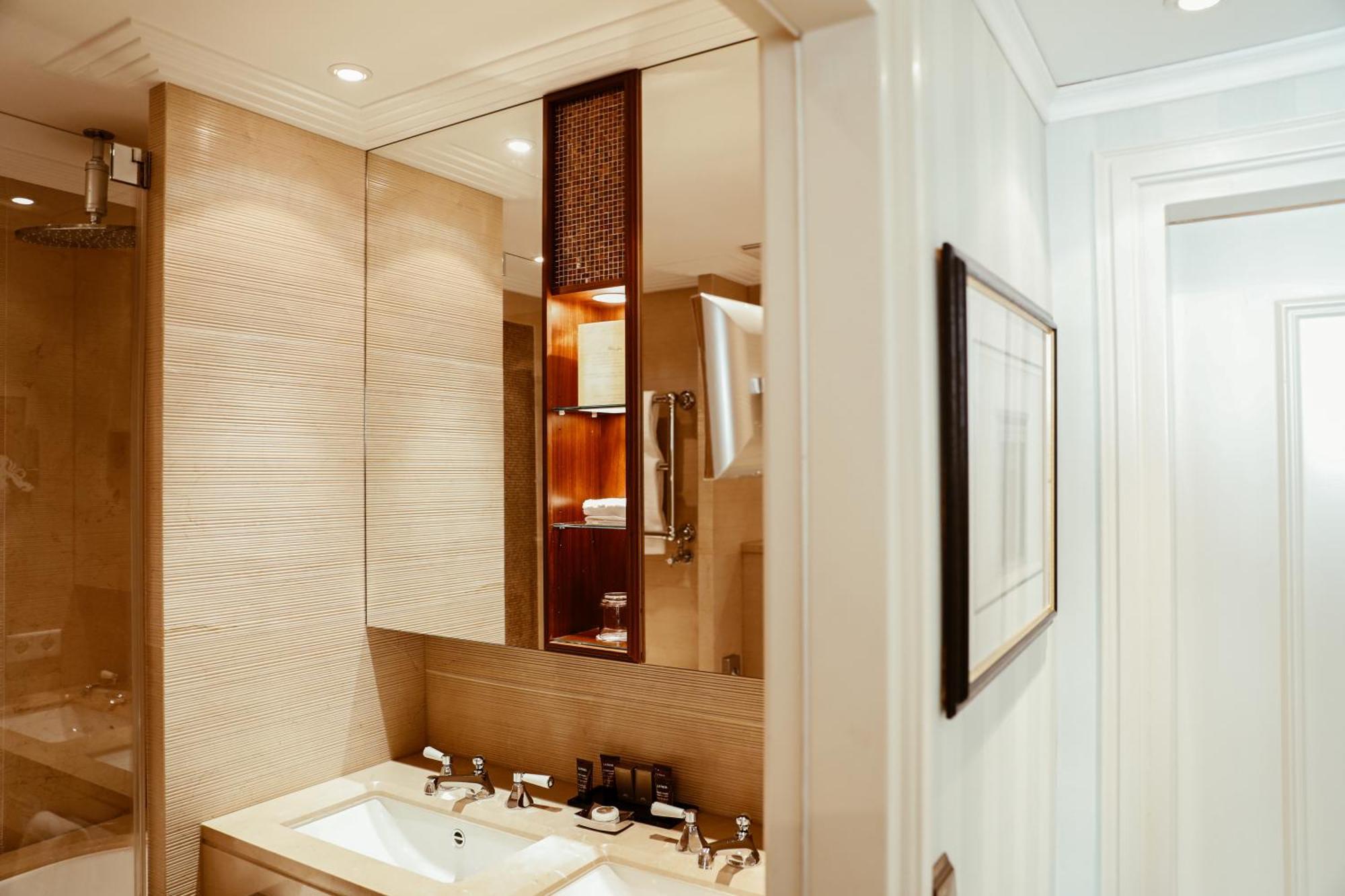 Hotel Bayerischer Hof Munich Room photo